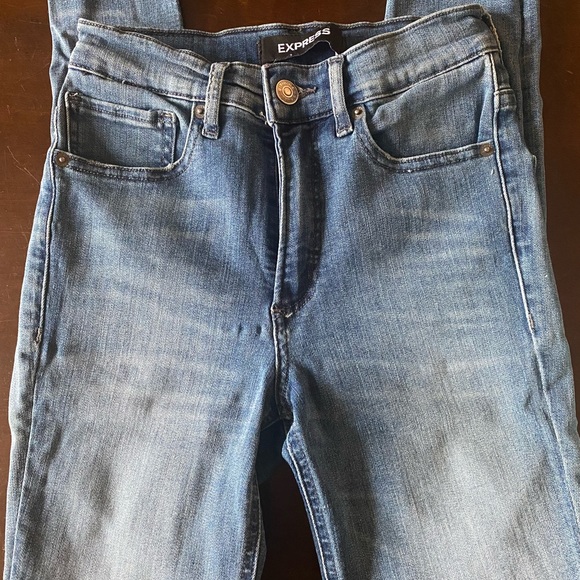 Express Jeans - Picture 2 of 4